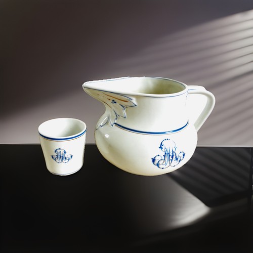 Ensemble toilette porcelaine