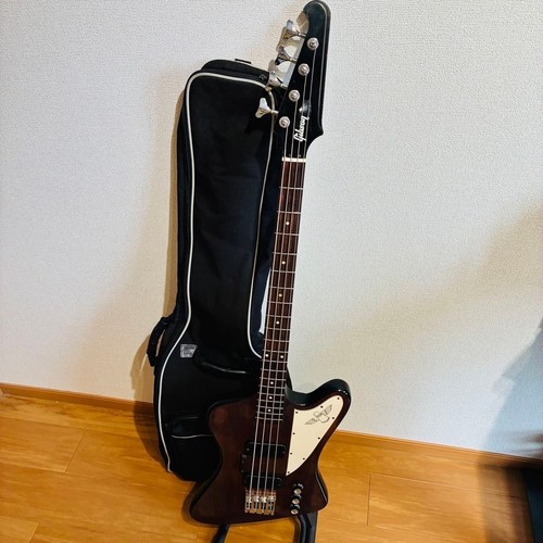 Guitare basse électrique