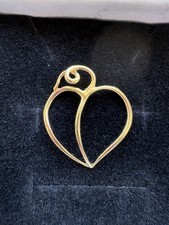 Tiffany And Co 18k Yellow Gold Paloma Picasso Apple Heart Pendant