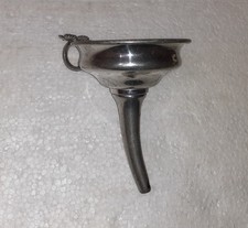 ANCIEN ET MAGNIFIQUE ENTONNOIR