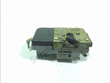 SERRURE DE PORTE AVANT DROITE