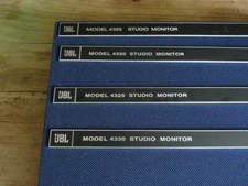 jbl 4320 paire de logo Front