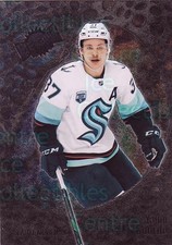 2022-23 Metal Universe #22 Yanni Gourde