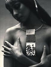 photo photography woman jewelry photography sexy bust nude