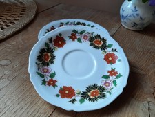 Giraud Limoges Deux sous tasses en porcelaine