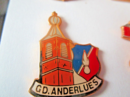 Pin gendarmerie belge - pin's,