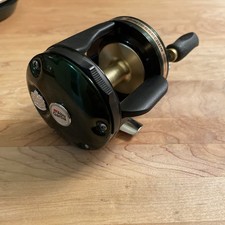 Abu Garcia Ammbassadeur 6600 C5 Mag-X Bait Casting Reel Green Gently Used