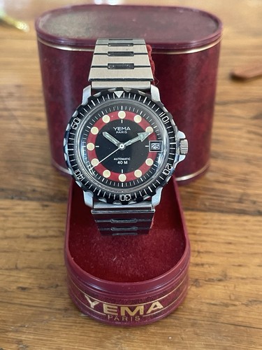 Superbe montre yema - yema, de