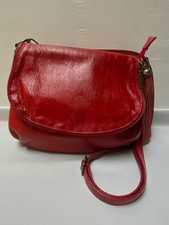 Sac besace cuir rouge cerise