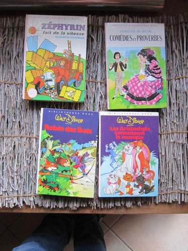 Lot livres walt disney - ,