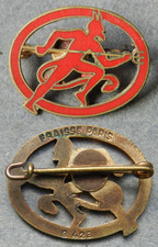 152° RI RÉGIMENT D’INFANTERIE OVALE AJOURÉ DIABLE ROUGE MARQUAGE GRAVÉ - FRAISSE