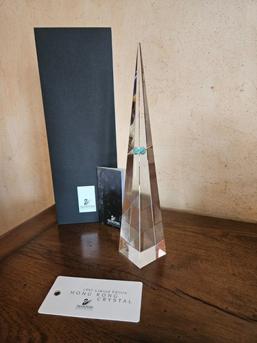 Swarovski figurine hong - figurine,