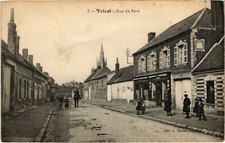 CPA Tricot- Rue du Pave FRANCE
