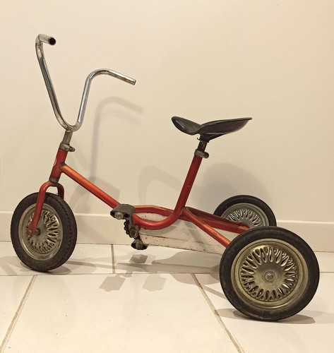 Tricycle pour enfant vintage