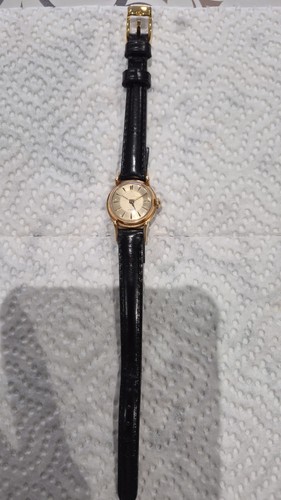 Suisse montre femme mécanique