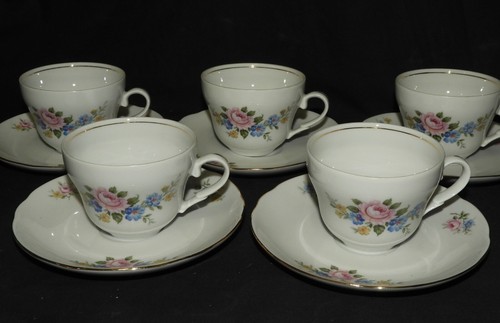 Tasses soucoupes - et,