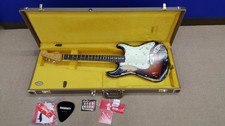 [Fender] Guitare électrique