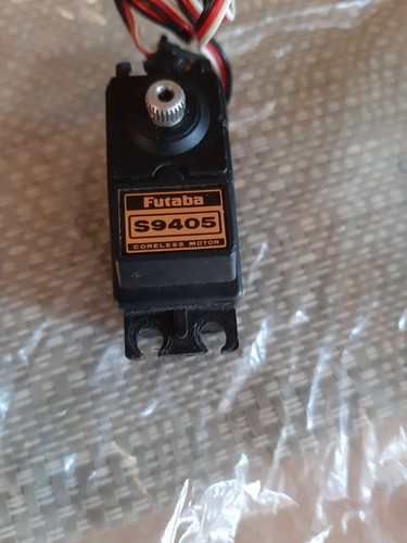 Servo futaba 9405 coreless - s,