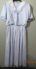 VINTAGE LANZ WOMEN'S S/S PALE BLUE DRESS LACE COLLAR SIZE 10 VGUC