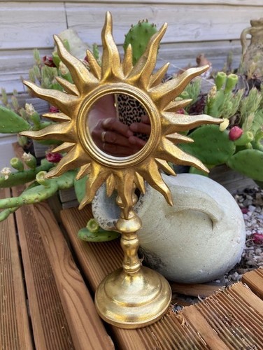 Miroir sur pied forme de - miroir,