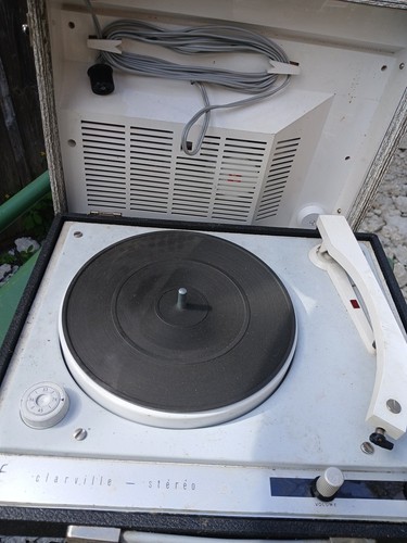 Tourne disque vintage - tourne,