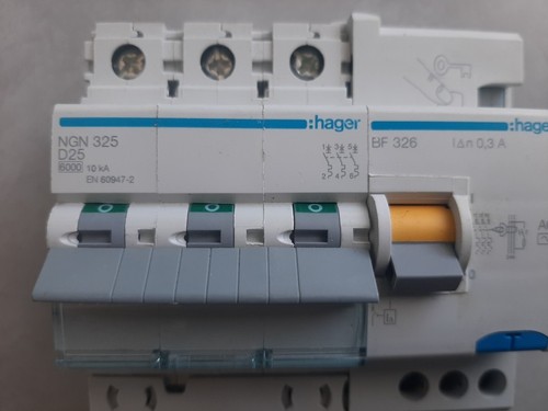 Disjoncteur triphase ngn325 - triphase,