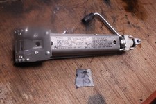 MERCEDES CLASS CAR LIFTING WHEEL JACK USED GOOD CONDITION A2115830415