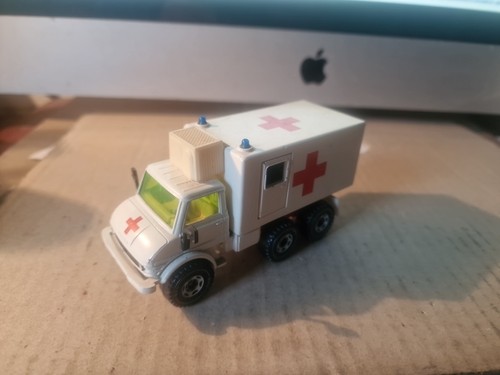 Siku mercedes benz unimog - mercedes-benz,