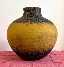 Vase boule ancien en verre