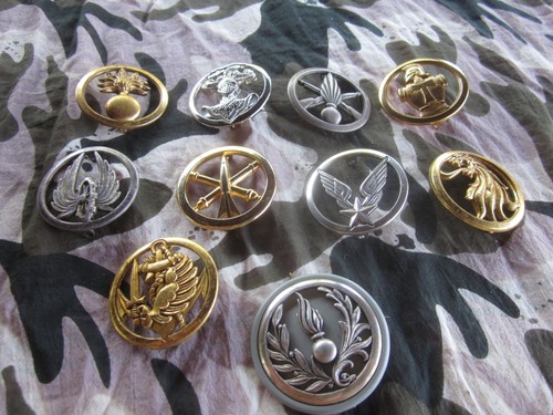 Lot insignes beret - insignes,