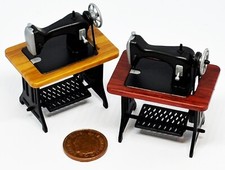 Maison de Poupées Pédale Machine à Coudre Petit Accessoire Miniature Meubles ML