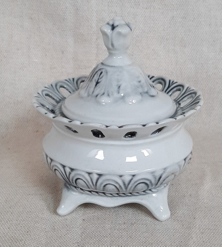 Capodimonte petit pot couvert
