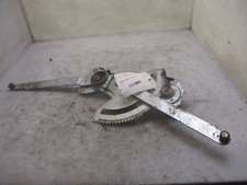 Mecanisme leve-glace avant