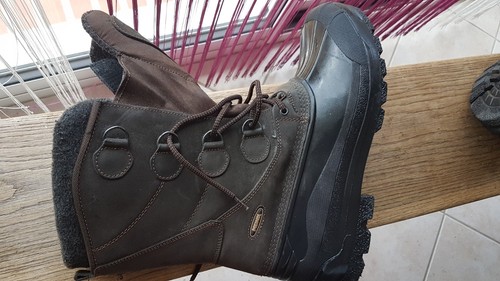 Paire bottes chaussures - paire,