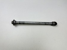 AXE DE ROUE ARRIERE HONDA CB