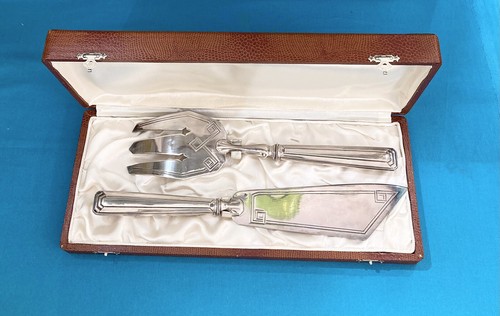 Art deco fish - fish, serving