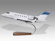 Bombardier Challenger 605 Privatair Desk Wood Airplane Model Small Scale 1/72