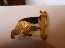 PIN'S DOGS / GERMAN SHEPHERD / RARE