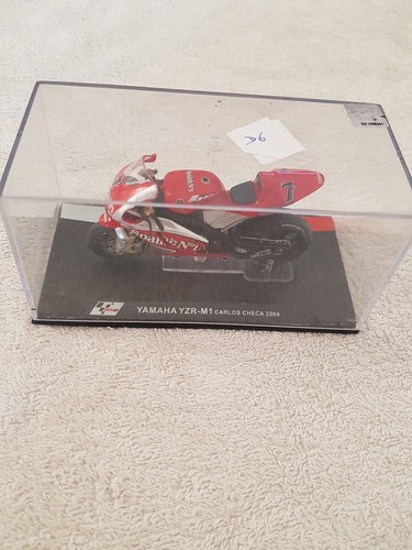 Moto yamaha yzr - m1, carlos