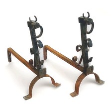 PAIRE DE CHENETS ZOOMORPHE EN