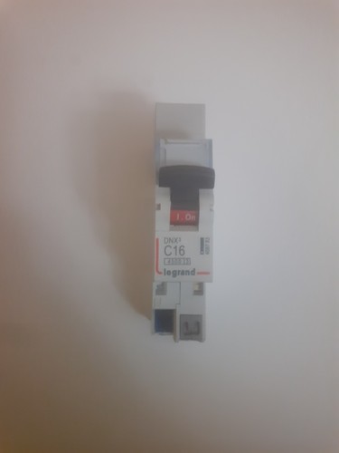 Disjoncteur legrand a - disjoncteur,
