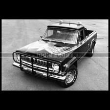 Photo A.031750 JEEP J-10 GOLDEN EAGLE PICKUP 1977