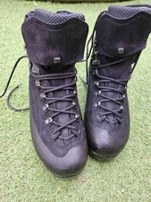 CHAUSSURES  DE RANDONNEE  EN