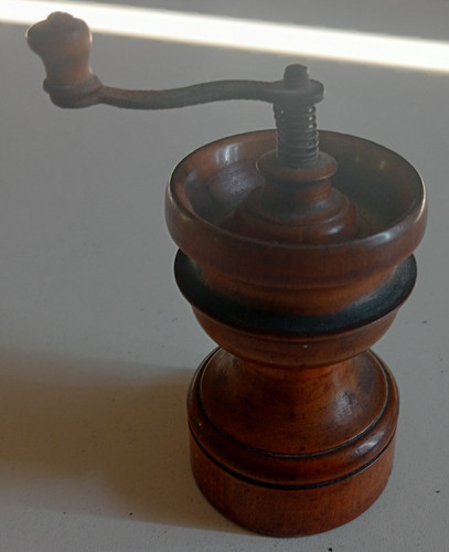 Ancien petit moulin - ancien, a