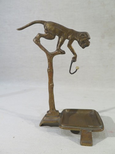 Old monkey brass - monkey, ring