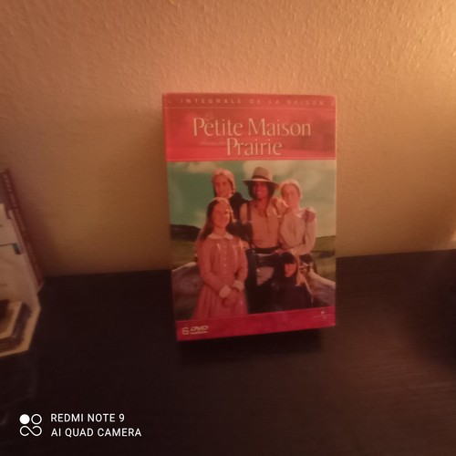 Petite maison dans la - petite,