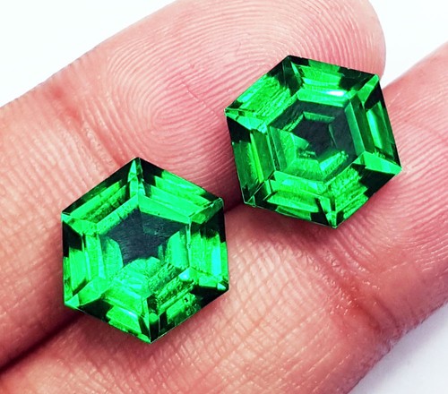 Paire grolle vert tsavorite - paire,