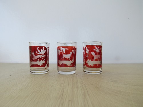 Petits verres goutte - verres,