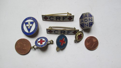 Lot petits insignes - 7,