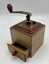 Petit moulin à café ancien